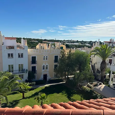 Old Village Beautiful 3 Bed Townhouse Ferienhaus