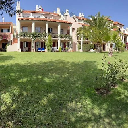 Ferienhaus Old Village Beautiful 3 Bed Townhouse Vilamoura
