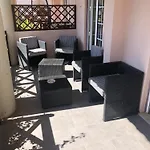 Σπίτι διακοπών Old Village Beautiful 3 Bed Townhouse Βιλαμούρα