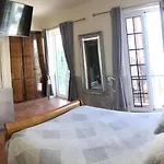 Σπίτι διακοπών Old Village Beautiful 3 Bed Townhouse Βιλαμούρα