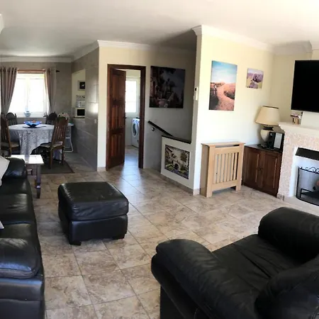 Old Village Beautiful 3 Bed Townhouse Casa vacanze